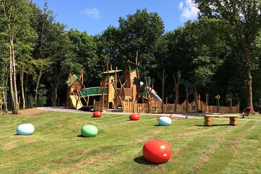 LE VILLAGE ENCHANTÉ